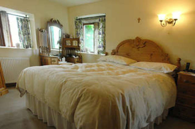  Image of 2 bedroom Cottage for sale in Boarshurst Greenfield Oldham OL3 at Greenfield Saddleworth Greenfield, OL3 7DZ