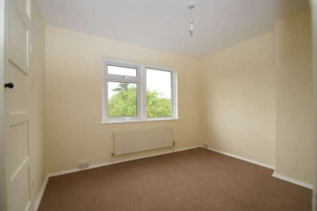  Image of 3 bedroom Semi-Detached house to rent in Streatley Reading RG8 at Streatley  Reading, RG8 9PX