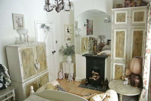  Image of 3 bedroom Semi-Detached house for sale in Sunny Bank East Street Stamford PE9 at East Street  Stamford, PE9 1QG