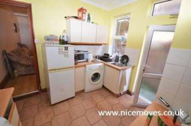  Image of 7 bedroom Terraced house to rent in Tennyson Road Southampton SO17 at Tennyson Road  Southampton, SO17 2GW