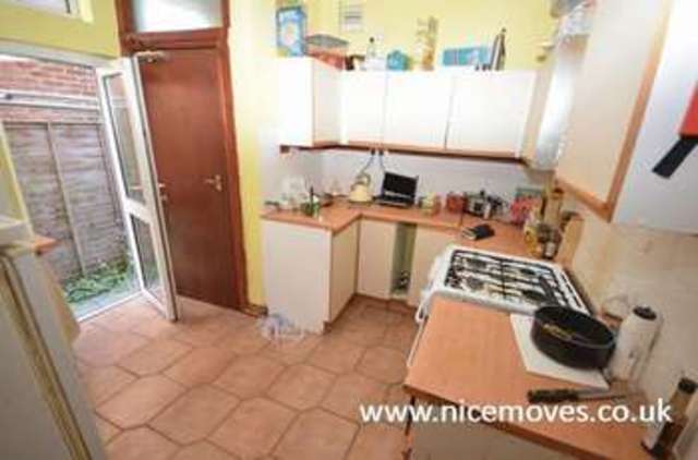  Image of 7 bedroom Terraced house to rent in Tennyson Road Southampton SO17 at Tennyson Road  Southampton, SO17 2GW