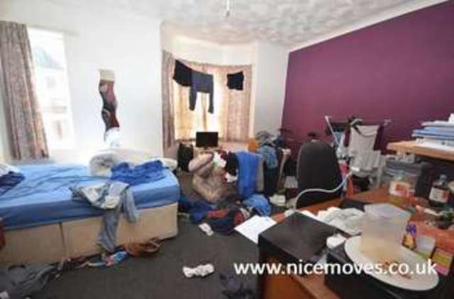  Image of 7 bedroom Terraced house to rent in Tennyson Road Southampton SO17 at Tennyson Road  Southampton, SO17 2GW