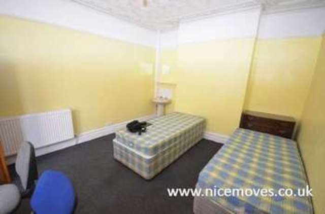  Image of 7 bedroom Terraced house to rent in Tennyson Road Southampton SO17 at Tennyson Road  Southampton, SO17 2GW
