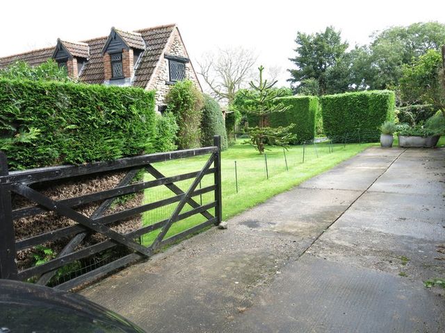  Image of 5 bedroom Cottage for sale in Church Lane Waddingham Gainsborough DN21 at Church Lane Waddingham Waddingham, DN21 4SU