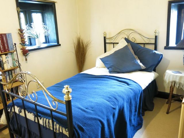  Image of 5 bedroom Cottage for sale in Church Lane Waddingham Gainsborough DN21 at Church Lane Waddingham Waddingham, DN21 4SU