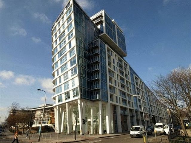  Image of 2 bedroom Flat to rent in Winchester Road London NW3 at Winchester Road Swiss Cottage London, NW3 3ND