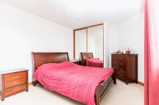  Image of 1 bedroom Flat for sale in Kenway Southend-on-Sea SS2 at Kenway  Southend-On-Sea, SS2 5DX