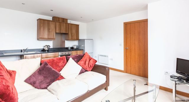  Image of 1 bedroom Flat for sale in Kenway Southend-on-Sea SS2 at Kenway  Southend-On-Sea, SS2 5DX