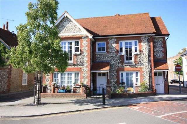  Image of 1 bedroom Apartment to rent in Wall Cottage Drive Chichester PO19 at Wall Cottage Drive  Chichester, PO19 1QQ