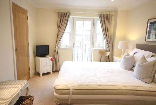  Image of 1 bedroom Apartment to rent in Wall Cottage Drive Chichester PO19 at Wall Cottage Drive  Chichester, PO19 1QQ