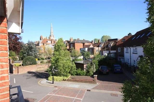  Image of 1 bedroom Apartment to rent in Wall Cottage Drive Chichester PO19 at Wall Cottage Drive  Chichester, PO19 1QQ