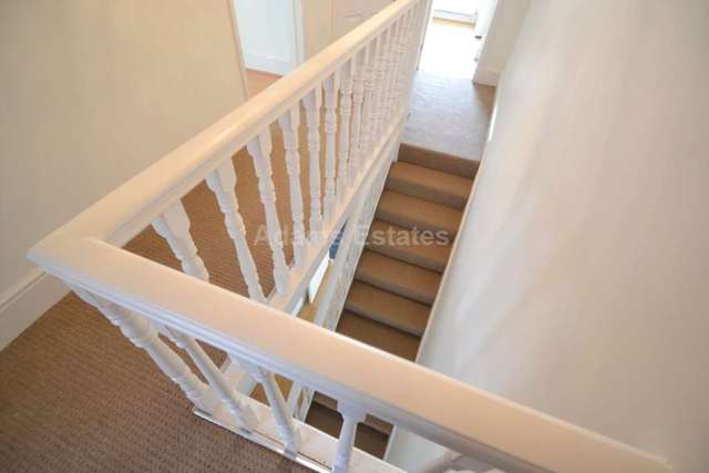  Image of 1 bedroom House Share to rent in Wantage Road Reading RG30 at Wantage Road  Reading, RG30 2SE