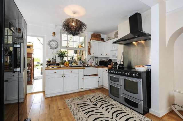  Image of 4 bedroom Semi-Detached house for sale in Fontwell Avenue Eastergate Chichester PO20 at Fontwell Avenue  Eastergate, PO20 3RZ