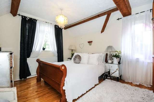  Image of 4 bedroom Semi-Detached house for sale in Fontwell Avenue Eastergate Chichester PO20 at Fontwell Avenue  Eastergate, PO20 3RZ
