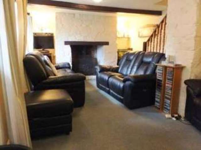  Image of 3 bedroom Cottage for sale in High Street Watchfield Swindon SN6 at High Street Watchfield SWINDON, SN6 8SW