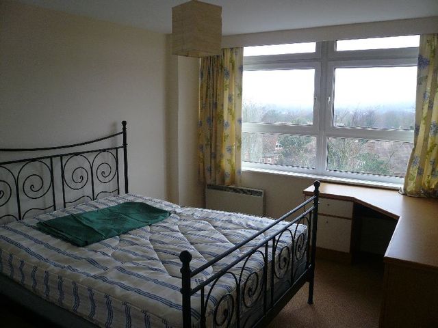  Image of 2 bedroom Flat to rent in Hermitage Road Edgbaston Birmingham B15 at Birmingham, B15 3US