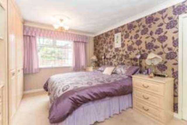 4 Bedroom Bungalow For Sale In Whitecrest Great Barr Birmingham B43