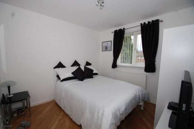  Image of 1 bedroom Flat for sale in Faskin Place Glasgow G53 at 20 Faskin Place  Crookston, G53 7BZ