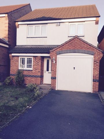  Image of 3 bedroom Detached house to rent in Aster Way Walsall WS5 at Aster Way  Walsall, WS5 4RX