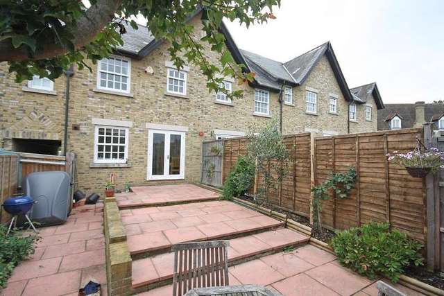  Image of 3 bedroom Detached house for sale in Warrenne Way Reigate RH2 at Reigate, RH2 9HR