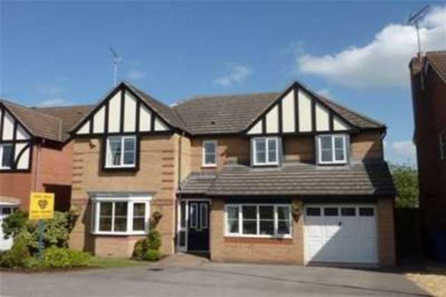  Image of 5 bedroom Detached house to rent in Demontfort Way Uttoxeter ST14 at Uttoxeter, ST14 8XY