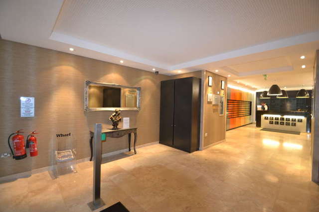  Image of Flat to rent in Millharbour London E14 at 37 Millharbour  Canary Wharf, E14 9HW