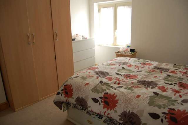  Image of House Share to rent in Ongar Road Addlestone KT15 at Ongar Road  Addlestone, KT15 1BW
