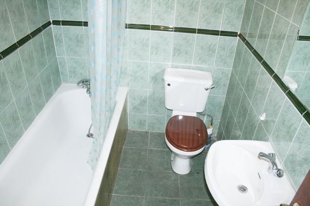  Image of 1 bedroom Flat to rent in Alkham Road London N16 at Alkham Road  London, N16 6XF
