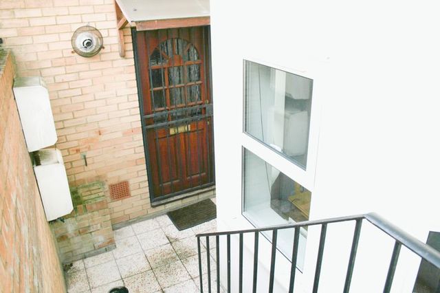  Image of 1 bedroom Flat to rent in Alkham Road London N16 at Alkham Road  London, N16 6XF