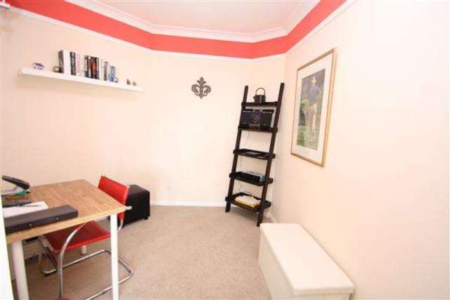  Image of 1 bedroom Flat for sale in Mill Road Worthing BN11 at West Worthing, BN11 5HG