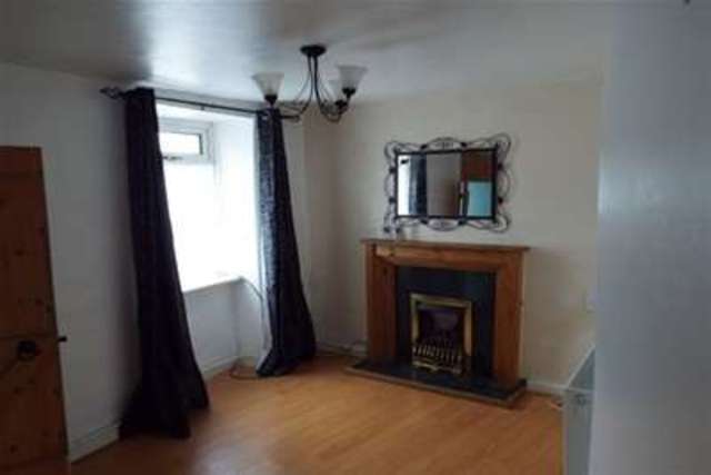  Image of 3 bedroom Terraced house to rent in Machine Street Amlwch LL68 at Amlwch, LL68 9HA