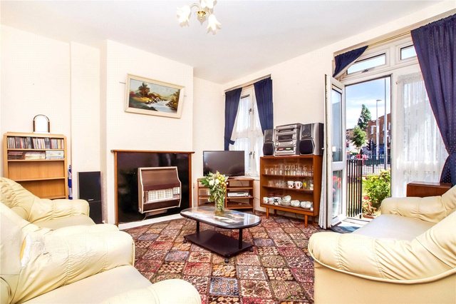  Image of 2 bedroom Flat for sale in Wandsworth Road London SW8 at Wandsworth Road London Wandsworth Road, SW8 4ER