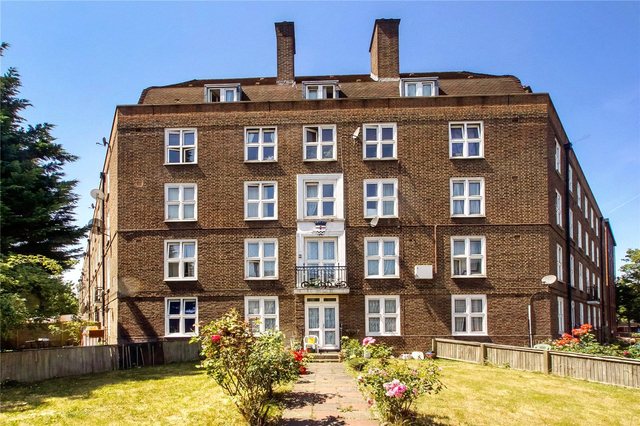  Image of 2 bedroom Flat for sale in Wandsworth Road London SW8 at Wandsworth Road London Wandsworth Road, SW8 4ER