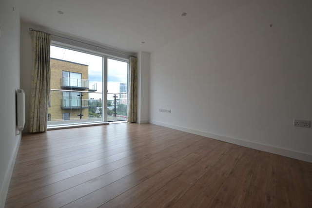  Image of 2 bedroom Flat to rent in Conington Road London SE13 at Silvermill  Lewisham, SE13 7FL