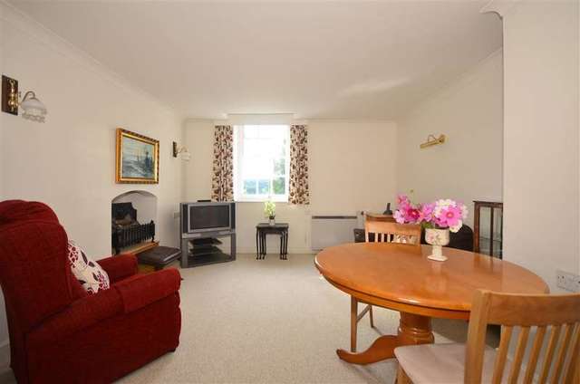  Image of 2 bedroom Apartment for sale in Barham Mews Teston Maidstone ME18 at Teston Maidstone Maidstone, ME18 5BL