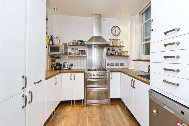  Image of 2 bedroom Flat to rent in Barkston Gardens London SW5 at Barkston Gardens  London, SW5 0ER