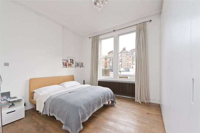  Image of 2 bedroom Flat to rent in Barkston Gardens London SW5 at Barkston Gardens  London, SW5 0ER
