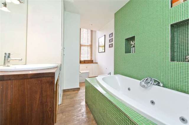  Image of 2 bedroom Flat to rent in Barkston Gardens London SW5 at Barkston Gardens  London, SW5 0ER