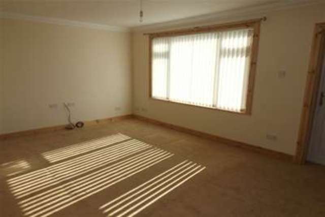  Image of 4 bedroom Flat to rent in Barn Street Strathaven ML10 at Strathaven, ML10 6LU