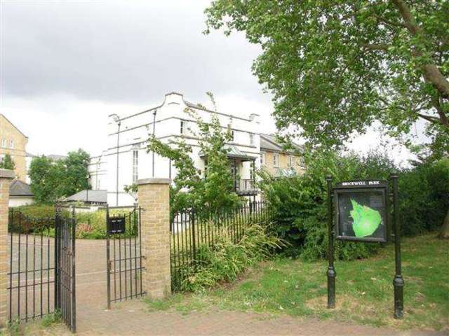  Image of 2 bedroom Property to rent in Bascombe Street London SW2 at Tulse Hill, SW2 2YD