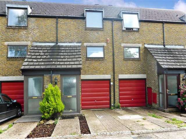  Image of 2 bedroom Maisonette for sale in Bazes Shaw New Ash Green Longfield DA3 at New Ash Green Longfield Longfield, DA3 8QZ