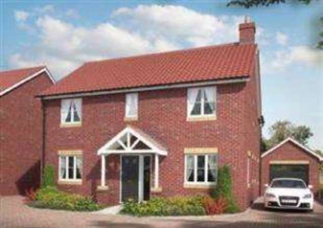  Image of 4 bedroom Detached house for sale in Lamberhurst Grove Kents Hill Milton Keynes MK7 at Kents Hill Milton Keynes Walton, MK7 6JB
