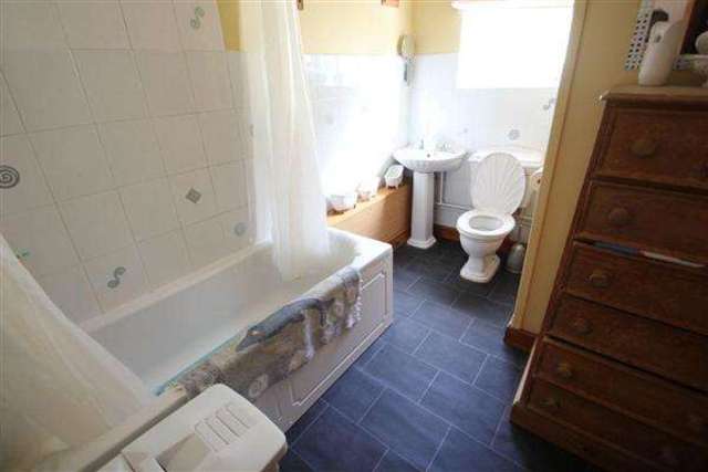  Image of 4 bedroom Bungalow for sale in Beech Road Rushmere St. Andrew Ipswich IP5 at Rushmere St Andrew, IP5 1AN