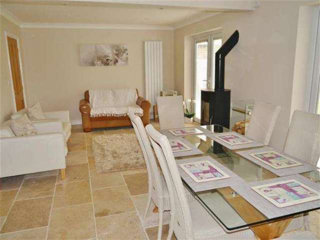  Image of 5 bedroom Detached house for sale in Belton Lane Grantham NG31 at Manthorpe, NG31 9PL