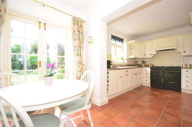  Image of 4 bedroom Detached house for sale in Beulah Road Epping CM16 at Epping Essex Epping, CM16 6RH