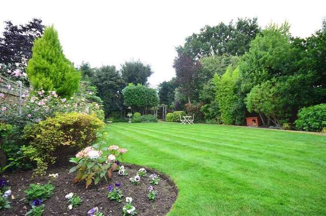  Image of 4 bedroom Detached house for sale in Beulah Road Epping CM16 at Epping Essex Epping, CM16 6RH