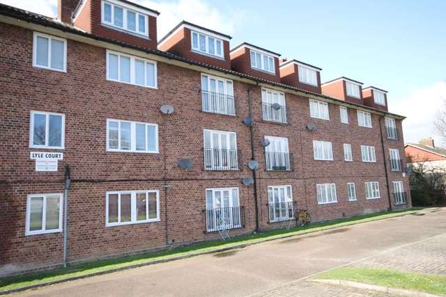  Image of 1 bedroom Flat to rent in Lilleshall Road Morden SM4 at Bishopsford Road  Morden, SM4 6DT