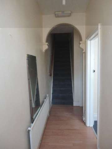  Image of 5 bedroom Terraced house to rent in Blenheim Road Reading RG1 at Blenheim Road  Reading, RG1 5NG