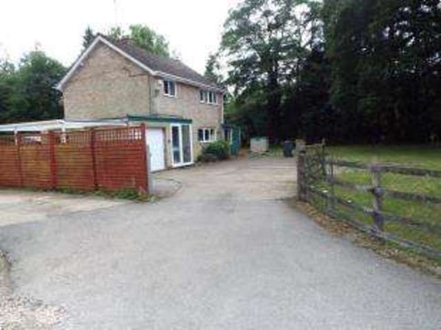  Image of 3 bedroom Detached house for sale in Brackley Hatch Brackley NN13 at Brackley Northamptonshire Syresham, NN13 5TU