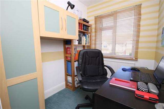  Image of 3 bedroom Semi-Detached house for sale in Bramley Road Broadwater Worthing BN14 at Broadwater, BN14 9DR